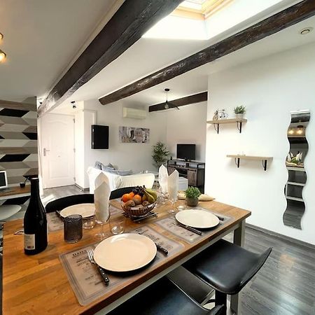 Charme Urbain Sous Les Toits-Terrasse/Clim/Parking Apartment Безие Екстериор снимка