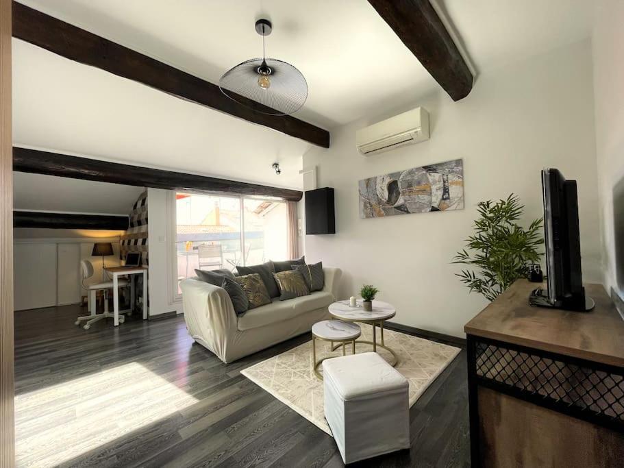Charme Urbain Sous Les Toits-Terrasse/Clim/Parking Apartment Безие Екстериор снимка