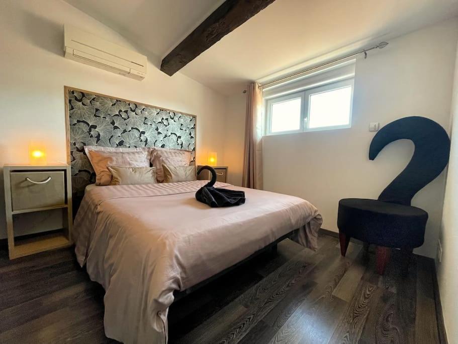 Charme Urbain Sous Les Toits-Terrasse/Clim/Parking Apartment Безие Екстериор снимка